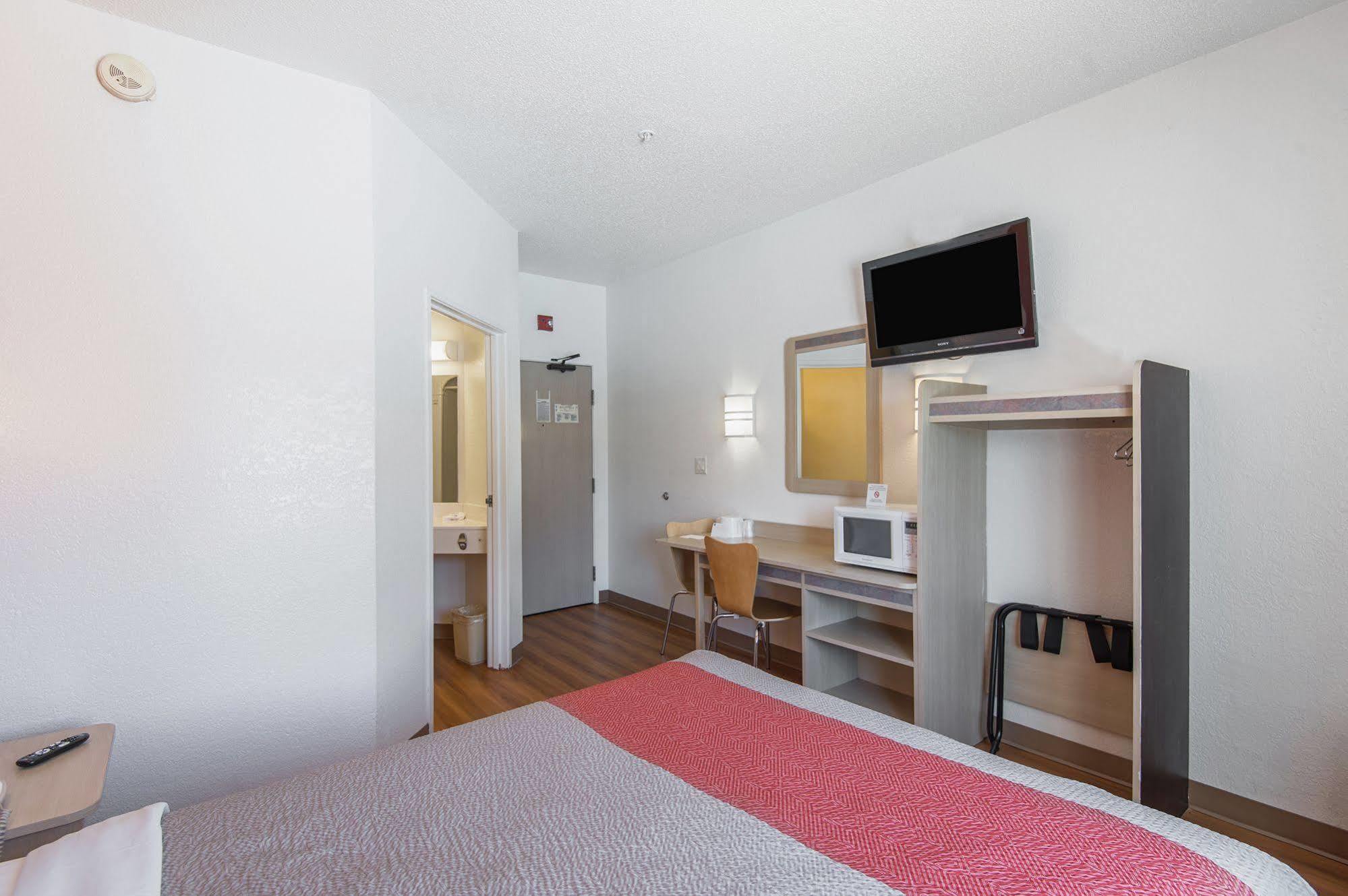 Motel 6-Junction City, Ks Bagian luar foto